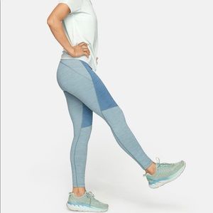 NWT outdoor voices techsweat 7/8 two tone
